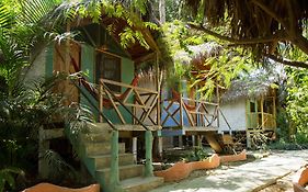 Hosteria Cabanas Itapoa